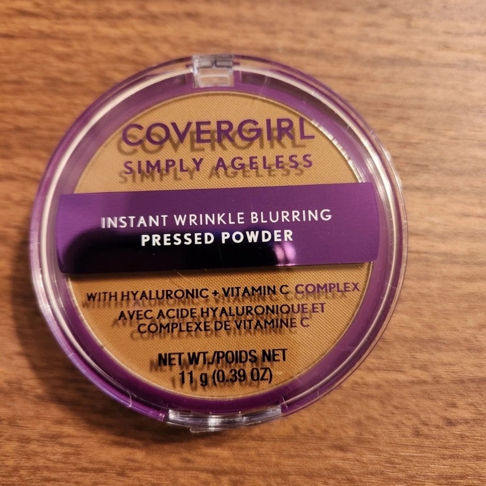 COVERGIRL Simply Ageless Instant Wrinkle Blurring Pressed Powder -Soft Sable 275 - Picture 1 of 2